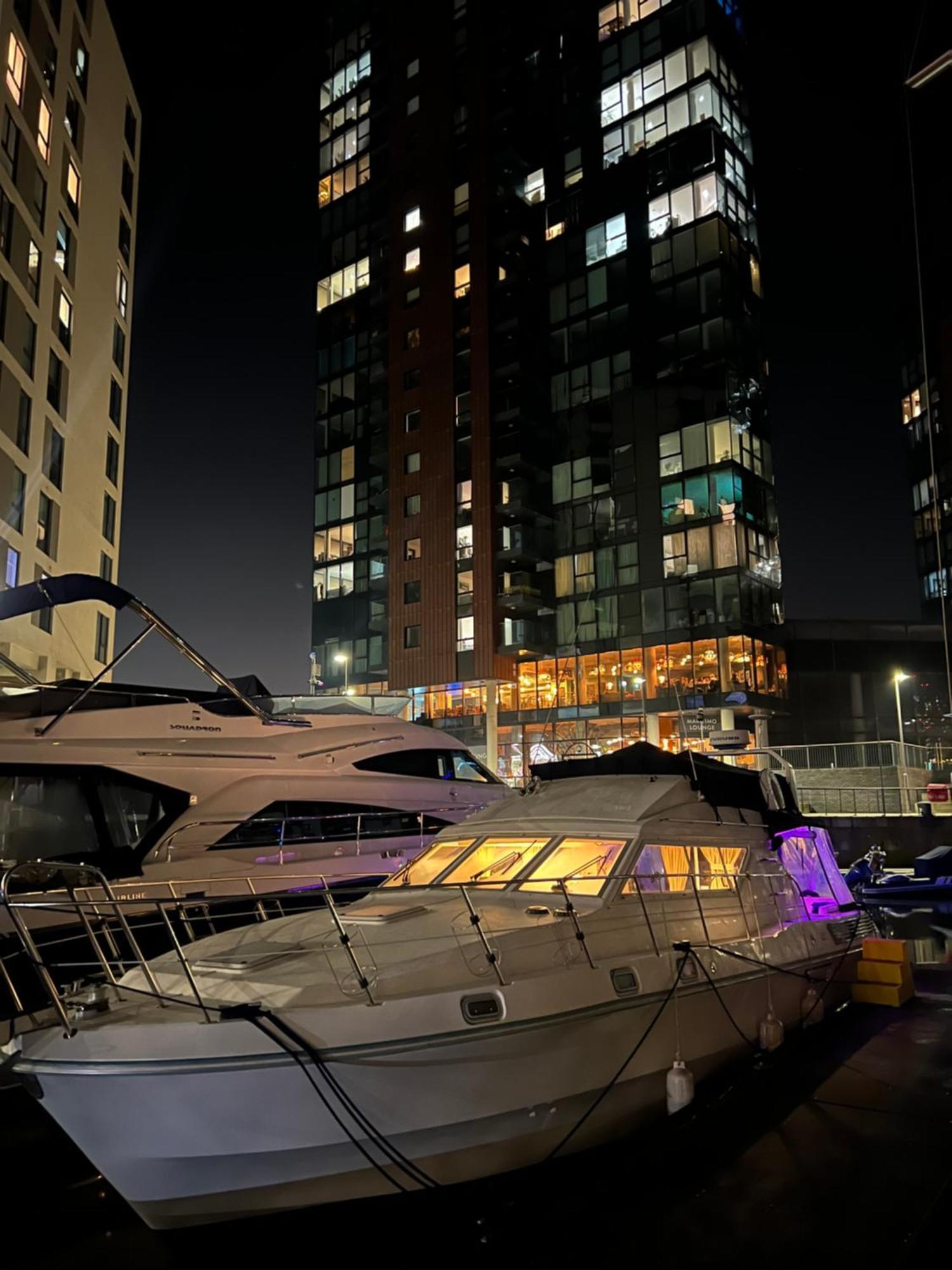 Luxury 40 Foot Yacht On 5 Star Ocean Village Marina Southampton - Minutes Away From City Centre And Cruise Terminals - Free Parking Included Екстер'єр фото